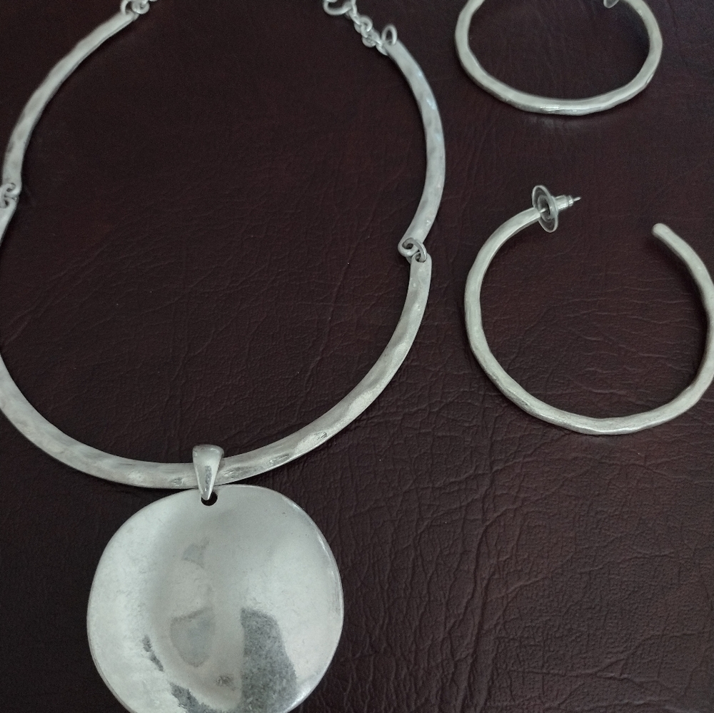 Silver necklace and earrings set
